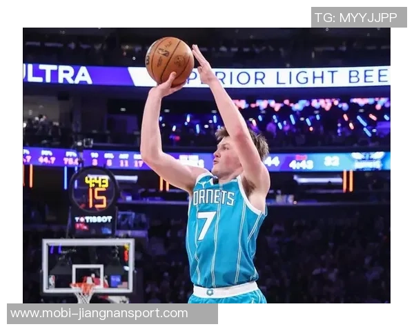 克尼佩尔三分球神速破纪录主帅称其投篮姿势堪称顶级基本功扎实