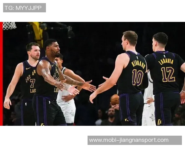 东契奇回顾关键时刻最后一投反思运球策略与投篮距离问题